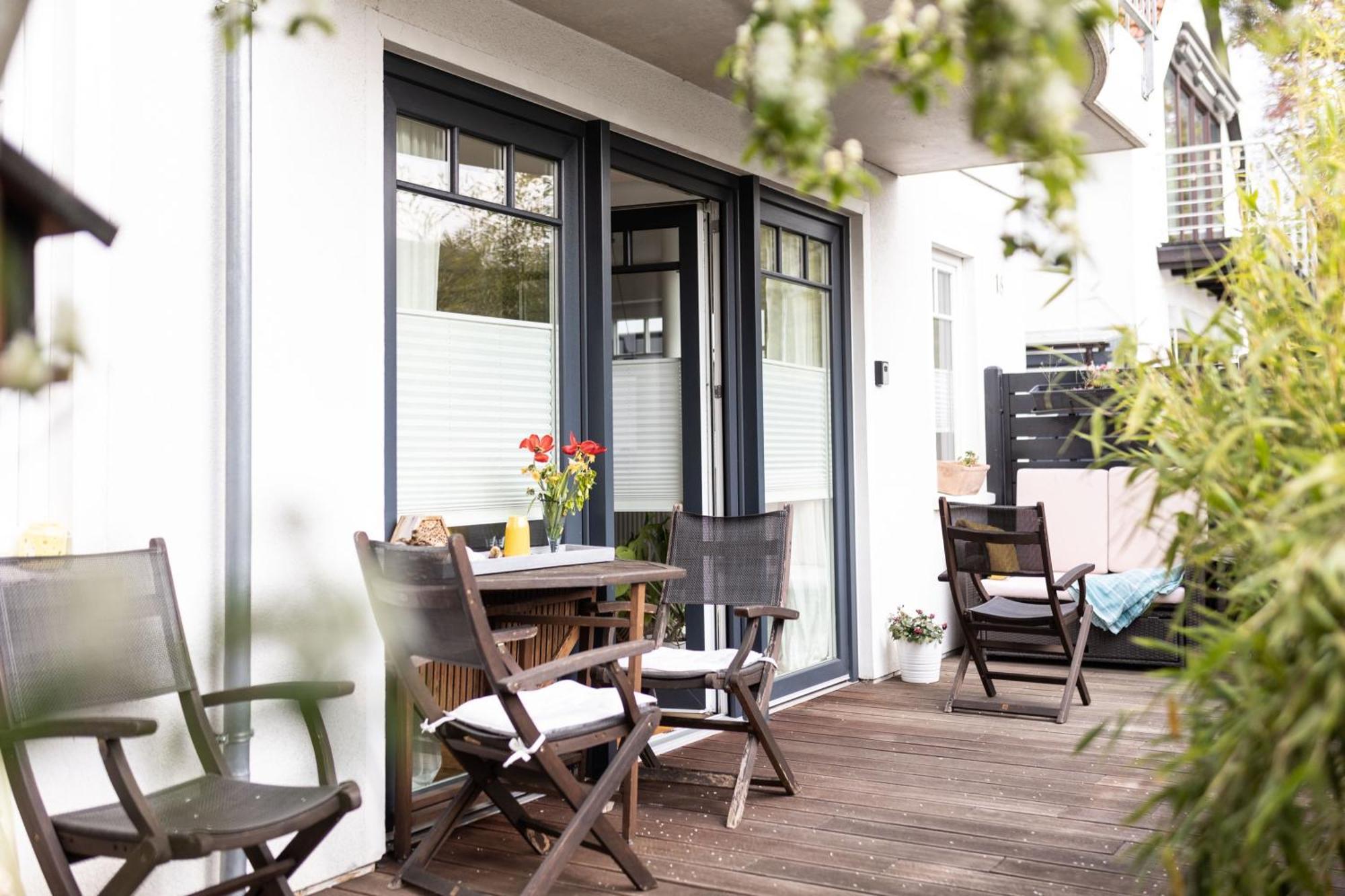 Smartfewo - Home - Zentral - Terrasse - Parkplatz Oldenburg Luaran gambar